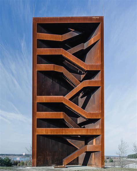 High-Tech Industrial Architecture 的图像结果