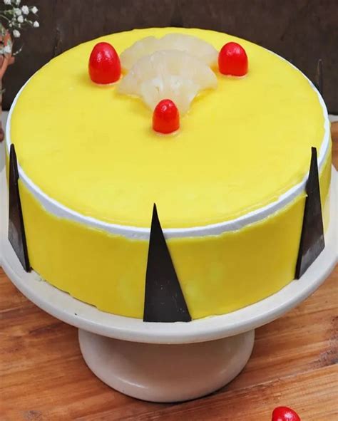 Creamy Pineapple Cake - DORAA