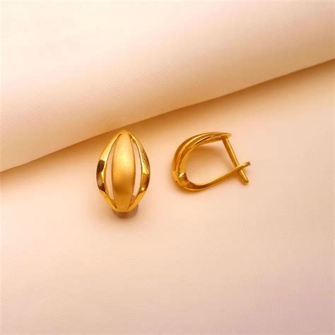 Buy Galore Hoop Gold Earrings 22 KT yellow gold (3.6 gm). | Online By ...