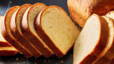 रात में ब्रेड खाना चाहिए या नहीं? जानें इसे खाने का सही समय | What is ...