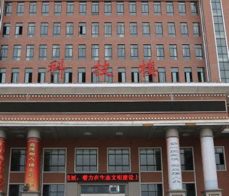 学校与荆州市举行校企成果转化对接会商会-长江大学新闻网