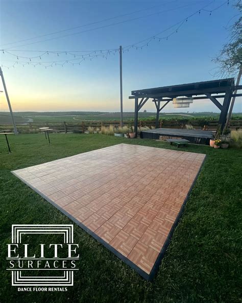 Oak Wood Dance Floor Rentals | Elite Surfaces