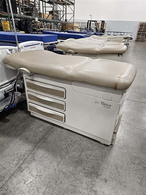 204 Ritter Midmark Exam Table - Medsold