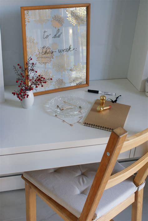 HOW TO MAKE A CHEAP DIY DRY ERASE BOARD IN ONLY 5 MINUTES - Francine's ...