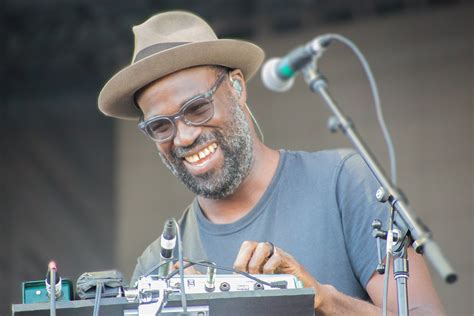 Pictures of Tunde Adebimpe, Picture #1007 - Pictures Of Celebrities