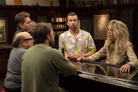 It’s Always Sunny in Philadelphia Review: The Gang Goes to Ireland/The ...