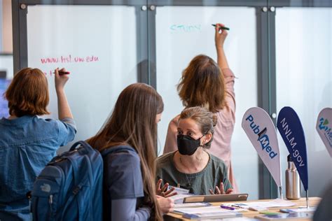 Li Lu Library Grand Opening – UW Health Sciences Library