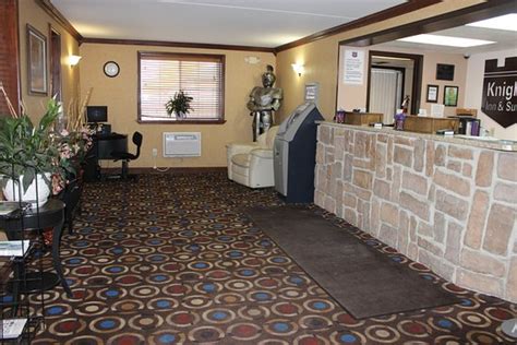 KNIGHTS INN GRAND FORKS - Hotel Reviews, Photos, Rate Comparison ...