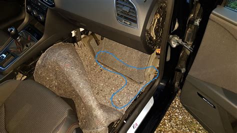 Passenger Floor Wet In Car | Viewfloor.co