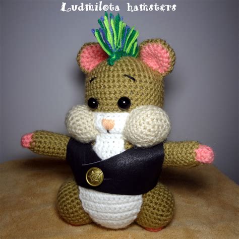 crochet hamster clothes