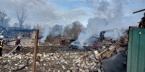 Explosions Rock Ukrainian Cities as Russia Launches 'More Than 100 ...