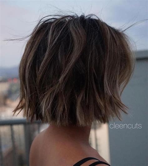 layered choppy bob haircut 2023