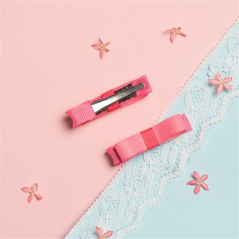 Pink Loopy bow on Alligator pin – ribboncandy.in