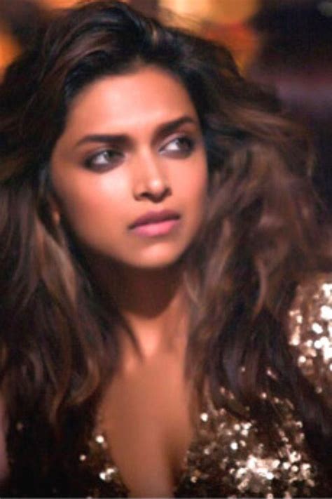 Bollywood love triangles