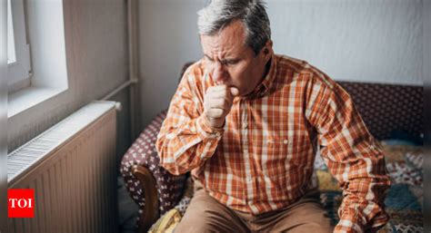 Pneumonia risk in elderly patients increases during winter: Preventive ...