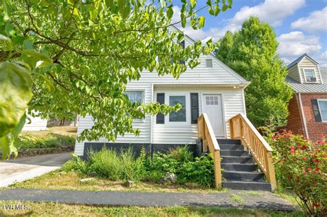 574 Jackson St, Kingsport, TN 37660 | Homes.com