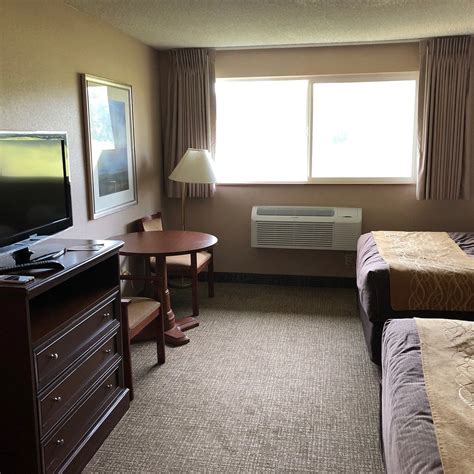 COMFORT INN KIRKLAND - Hotel Reviews, Photos, Rate Comparison - Tripadvisor