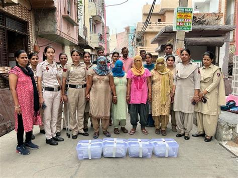 Delhi: 4 women drug peddlers held, 6.47kg of cannabis recovered