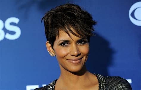 Halle Berry 2024 Hijo La Reinvención De Halle Berry, Una Pionera A La