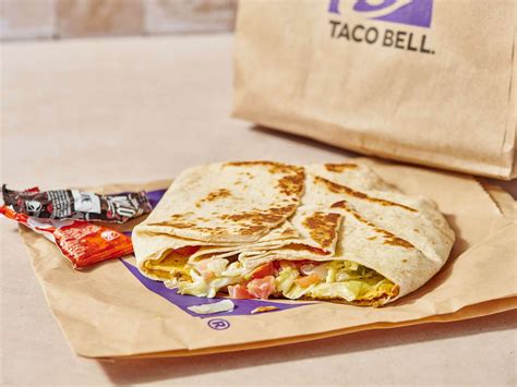 I Tried the 10 Most Popular Taco Bell Menu Items—This Is the One I’ll ...
