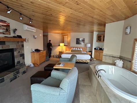 BLUEFIN BAY FAMILY OF RESORTS (Tofte) - Hotel Reviews, Photos, Rate ...