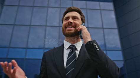 Photo of Business Owner Calling Someone 的图像结果