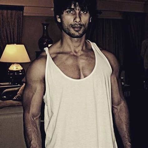 10 Photos Of Shahid Kapoor Working Out Will Motivate You To Hit The Gym ...
