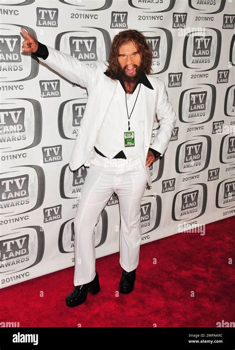 GEICO Caveman Commercial 的图像结果