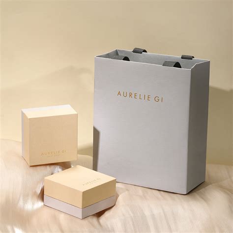 NIXIE | Pearl and White Sapphire Stud Earrings – AURELIE GI