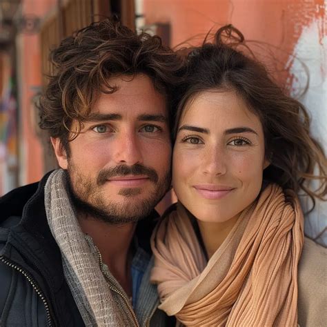 Partner In Spanish: Key To Global Business Success