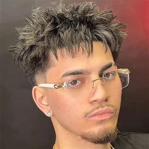 16 Guard Haircut: Low-Maintenance Style for Men