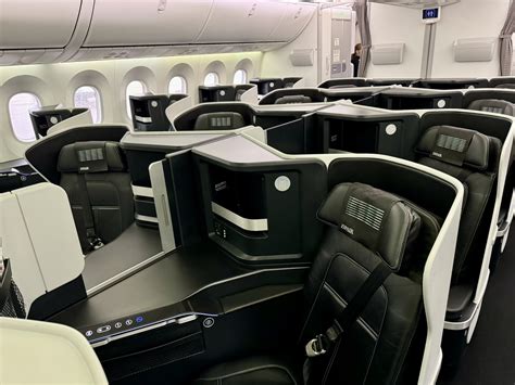 Review Zipair, the low-cost airline that also flies you business class - The Flight Club