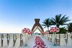 Destination Weddings Ideas by 16 Breathtaking Destination Wedding Ceremony Decorations Destination Weddings Ideas