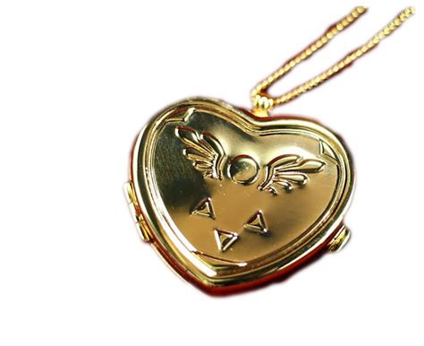 Undertale Collectors Edition Heart Shaped Musical Locket : Amazon.in ...