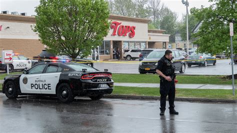 10 People Killed and 3 Wounded in Shooting at a Buffalo Supermarket ...