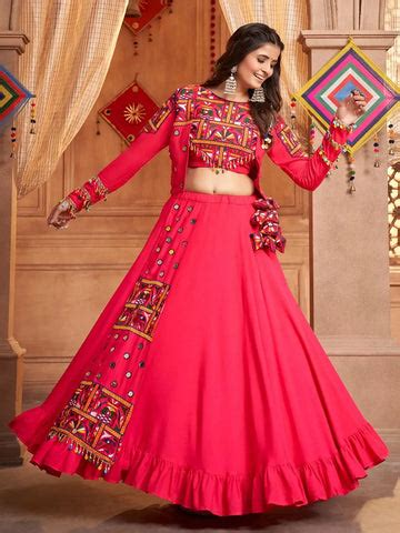 Navratri 2024: Style Guide to Lehenga Cholis for the Nine Nights - VJV ...