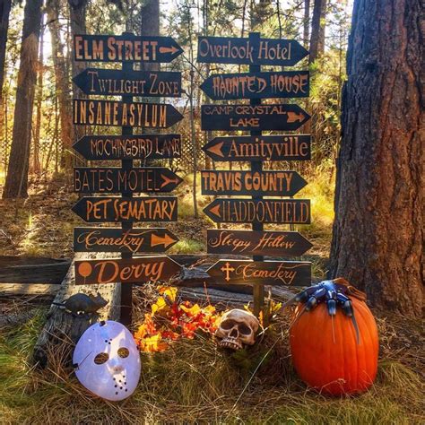 halloween outdoor sign