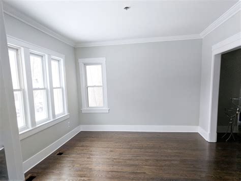 Using Gray Paint Colors To Create A Sophisticated Interior Design ...