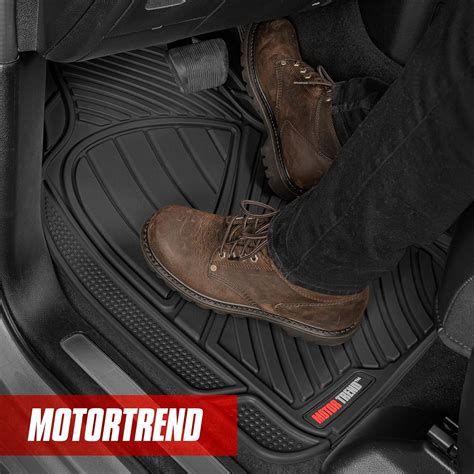 The Best Floor Mats For Suburban [All-weather Friendly]