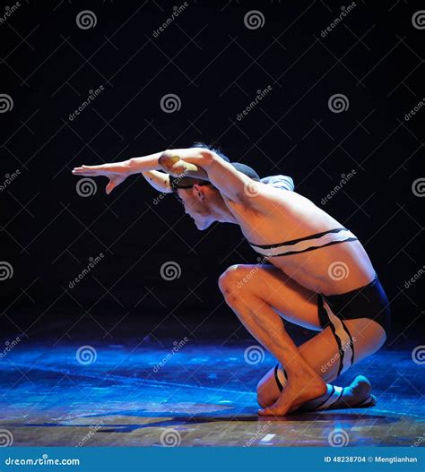 Beast-Errand into the Maze-Modern Dance-choreographer Martha Graham ...