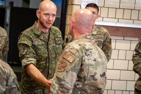 Indiana Guard Demonstrates IRT Clinics to Slovak Partners > National Guard > Guard News - The ...