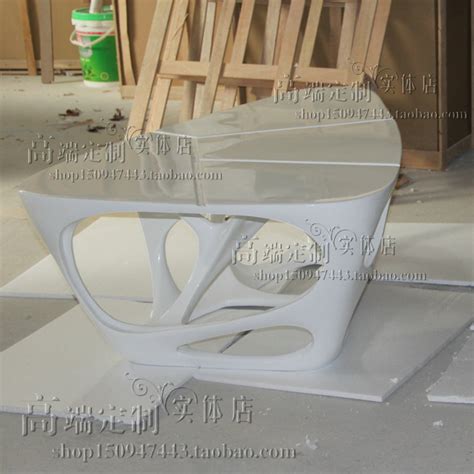 Zaha Hadid 冰塔座椅 SERAC BENCH 扎哈家具作品 玻璃钢异型家具