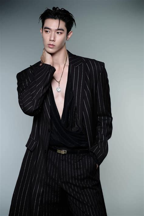 Pin by Ier Suili on Formal - semi formal in 2025 | Gay fashion, Men ...