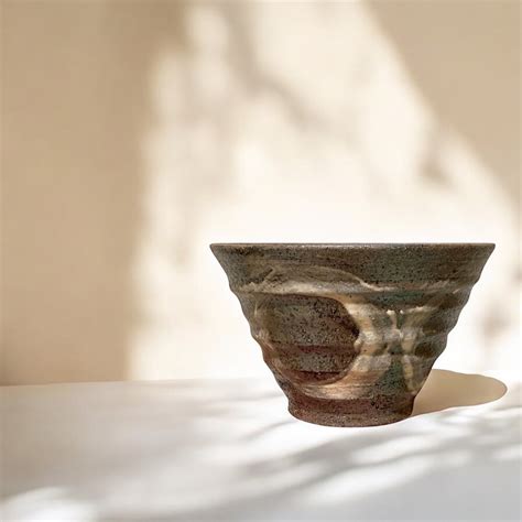 【再入荷】丼 M(900 cc)焼締 白刷毛 | TSUNE;田中恒子の器 オンラインストア