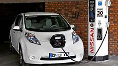 voiture electrique qui se recharge en roulant voiture hybride qui se recharge en roulant revia voiture electrique qui se recharge en roulant voiture hybride qui se recharge en roulant revia
