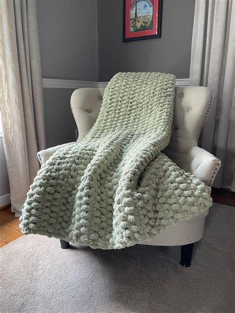Sage Chunky Knit Blanket - Super Chunky Knit Throw - Light Green Knit ...