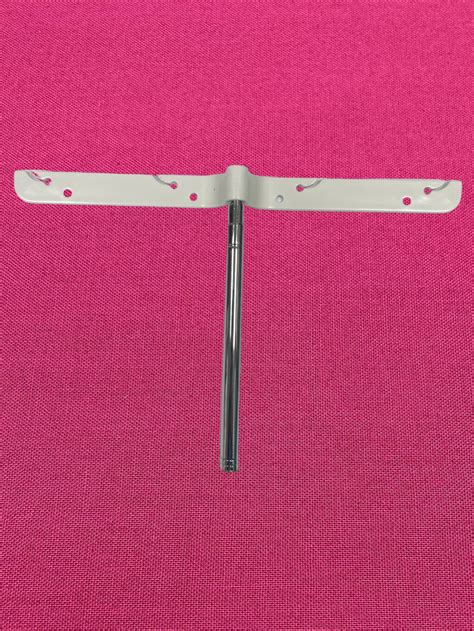 How to Thread a 4 Thread Janome Overlocker 的图像结果