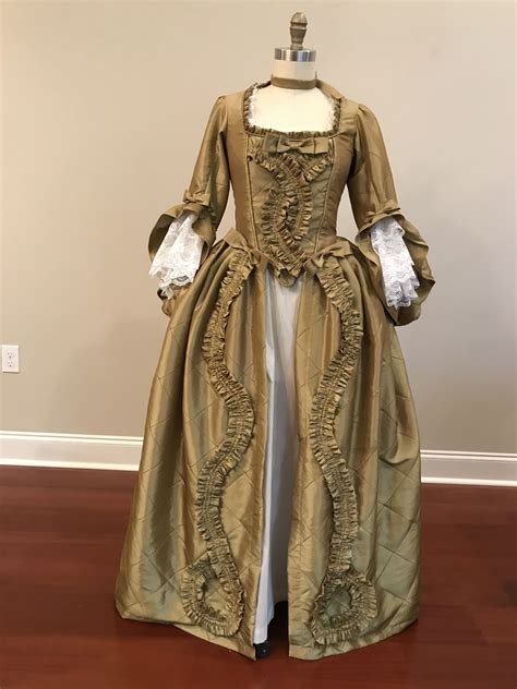 Rococo Marie Antoinette 18th Century Robe Al’Anglaise Simplicity 4092 ...