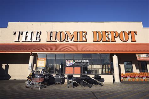 Home Depot Posts Controversial Notice, Prompts Mass Boycott - NEWS HOUR ...