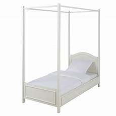 letto baldacchino legno bianco letto bianco a baldacchino in legno 90 x 190 cm manosque letto baldacchino legno bianco letto bianco a baldacchino in legno 90 x 190 cm manosque